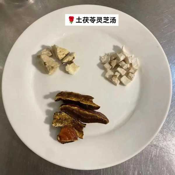 茯苓龟汤有什么功效和作用（茯苓龟汤有什么功效和作用呢）